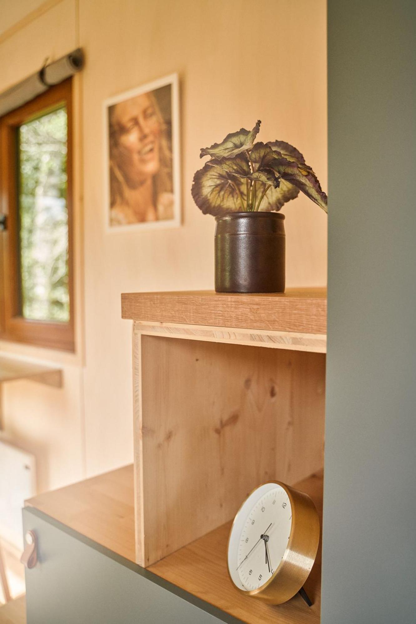 Tiny House Oerebro Orebro Exterior photo