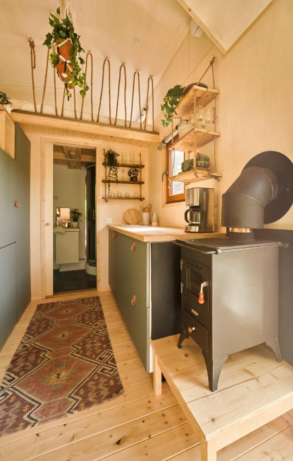 Tiny House Oerebro Orebro Exterior photo